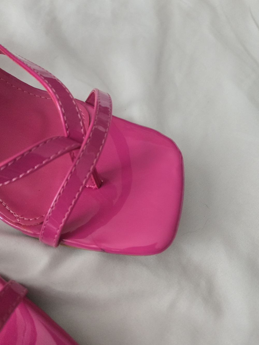 Wild Diva Hot Pink Strappy Block Heel Sandals Sz 10 - Picture 3 of 11